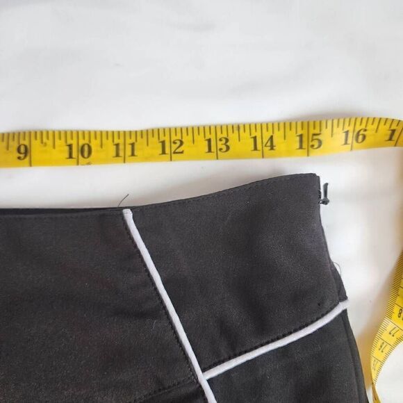 Alulr Black Golf Skirt/Skort Size 4 C6 - Picture 4 of 8